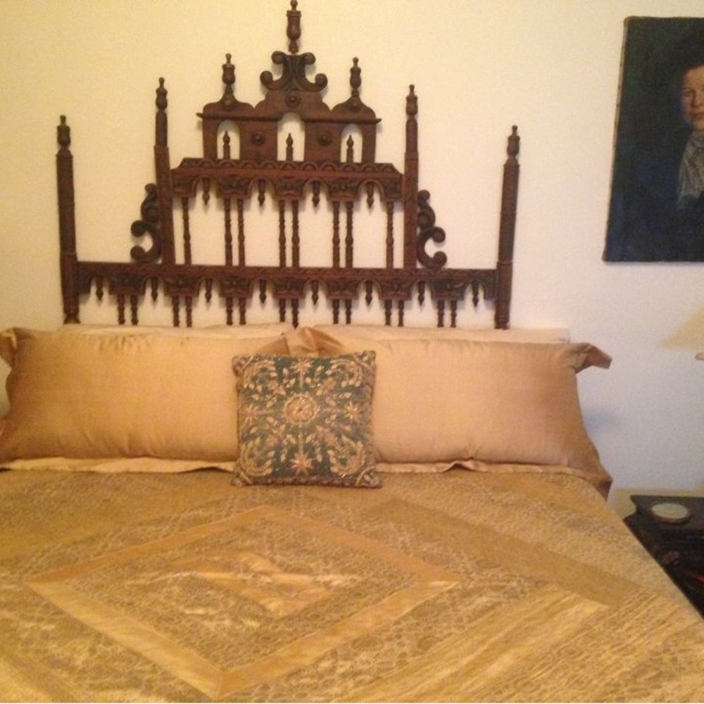 Gold Sari patched quilt bedspead + 2 gold shams